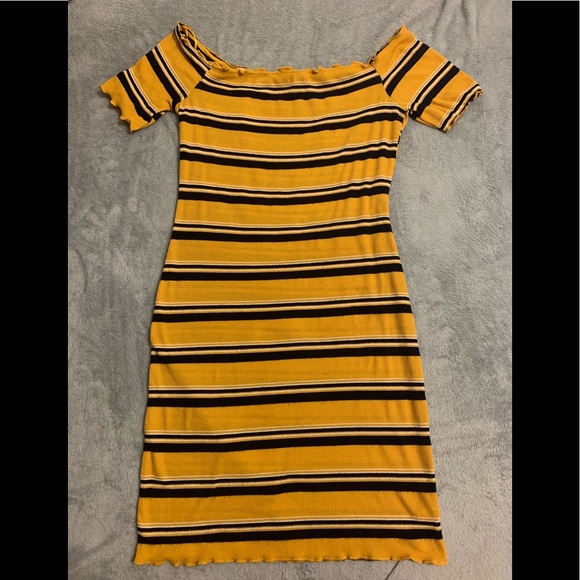 Striped yellow/navy blue - mini off the shoulder - Picture 1 of 1